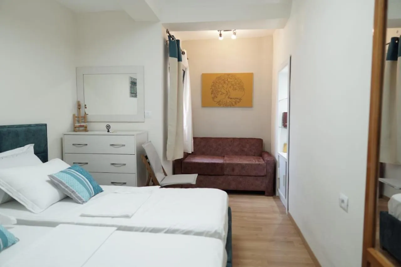 Luka'S Apartment Sarande